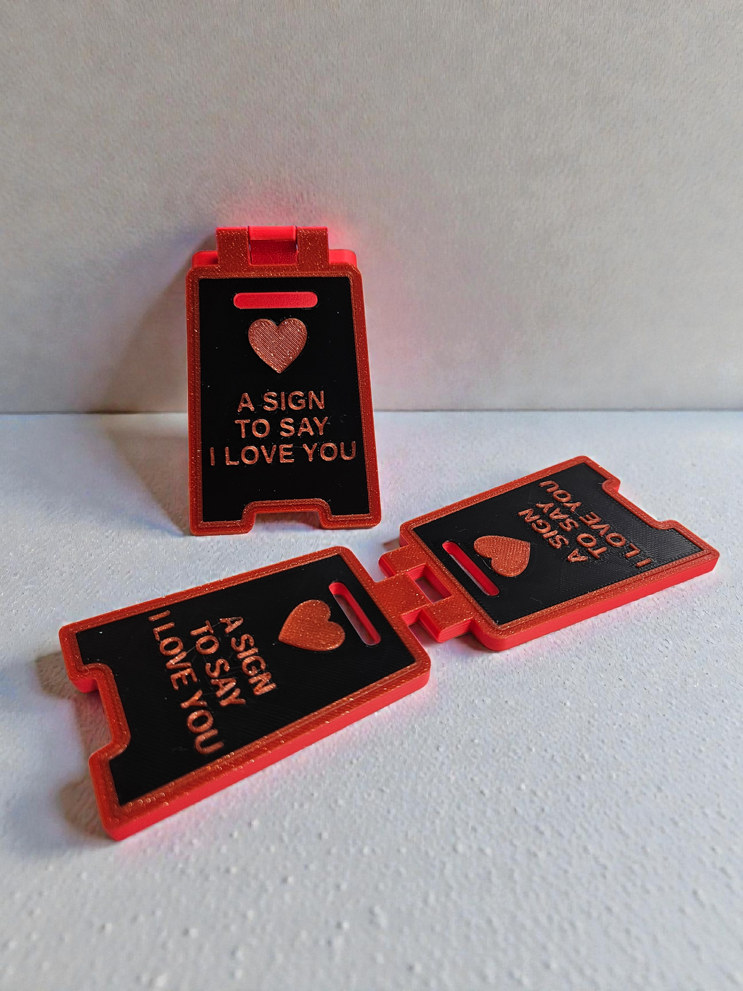 3D Printed 'A Little Sign to Say I Love You' Desktop Ornament